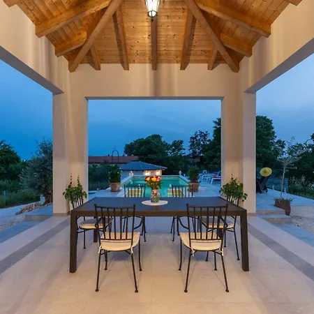 Slivari Ferienhaus *